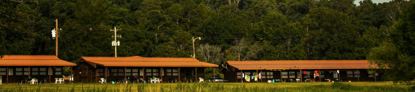 Coppermine Lodge lakefront cabins on Beaver Lake, Rogers Arkansas